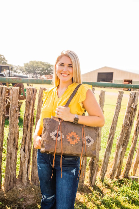 (image for) Navajo Soul Zip-Top Tote w/ Conceal Carry Pocket