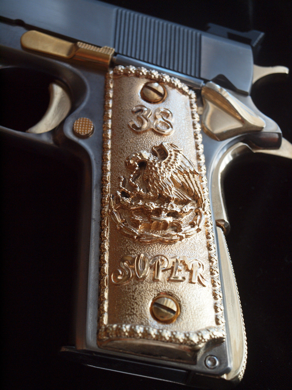 (image for) 38 Super & Mexican Eagle Old Emblem 1911 Gun Grips