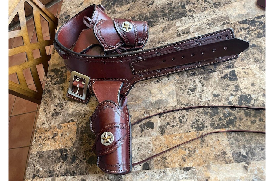 (image for) Western Gun Belt with Single Loop Holster & Star Conchos