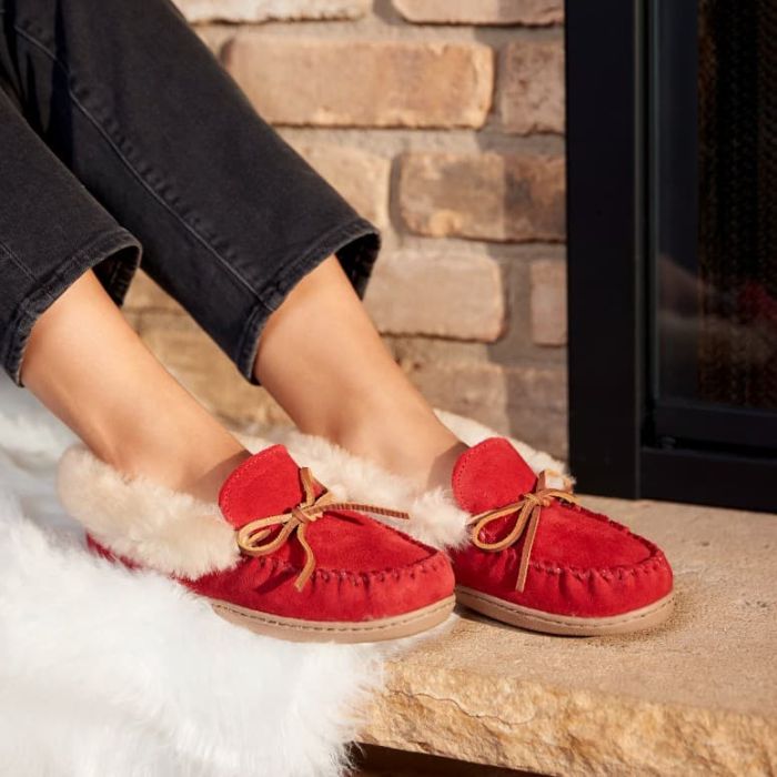 (image for) Women's Alpine Sheepskin Moc